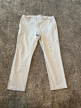 Men's Classic Straight-Fit Pants - Light Gray